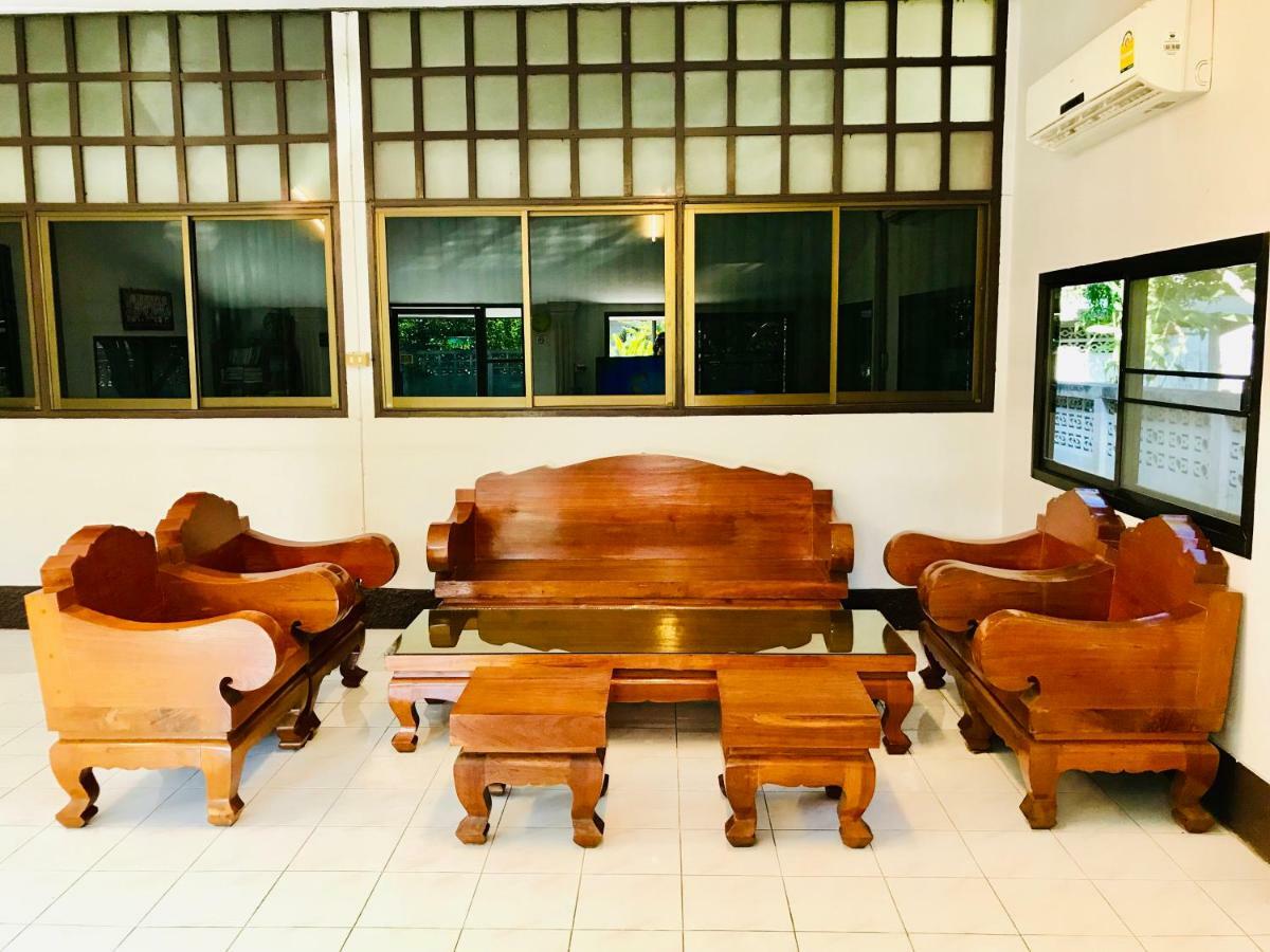 فندق Winter House تْشينيغْرايْ المظهر الخارجي الصورة